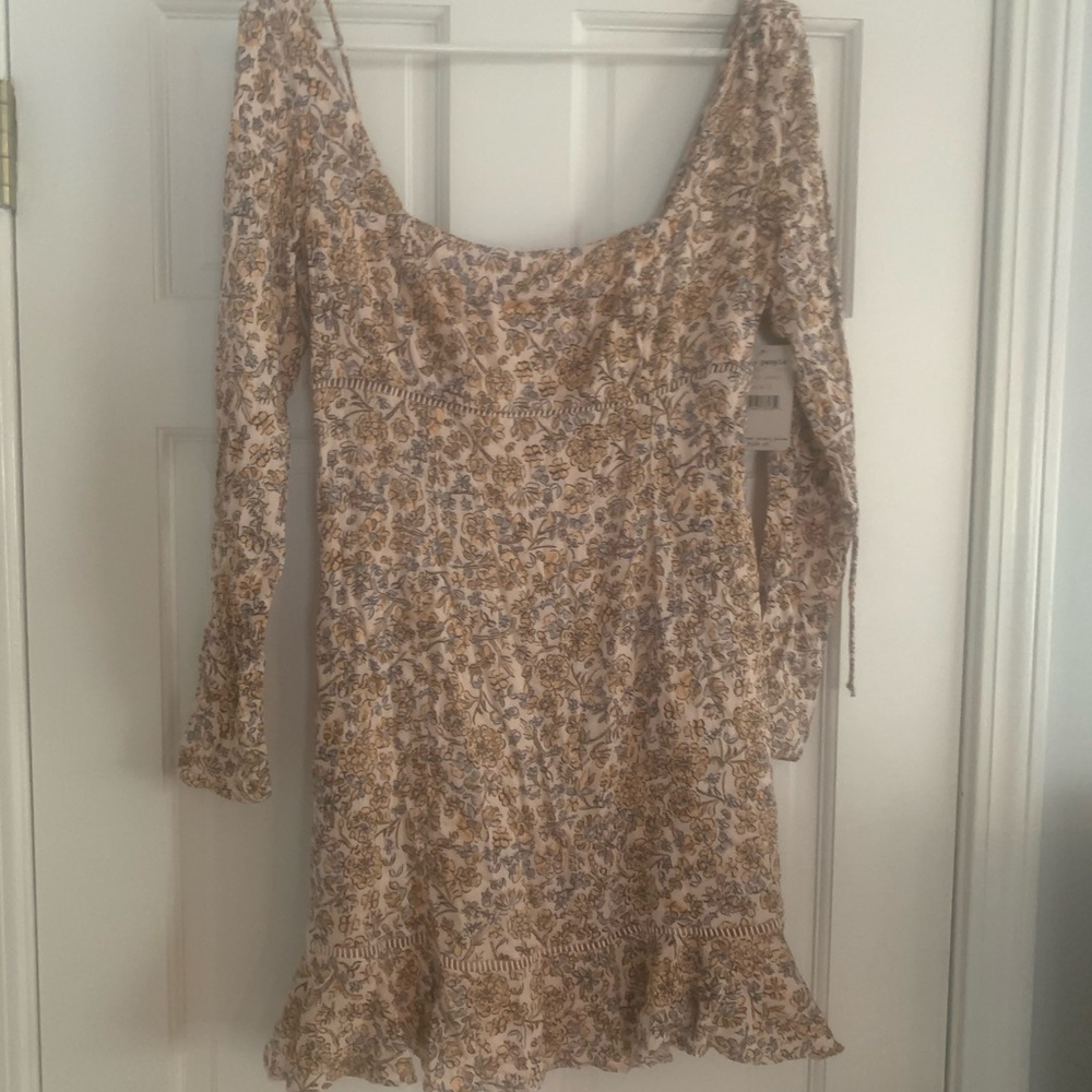 Free people floral long sleeve dress size 6 NWT